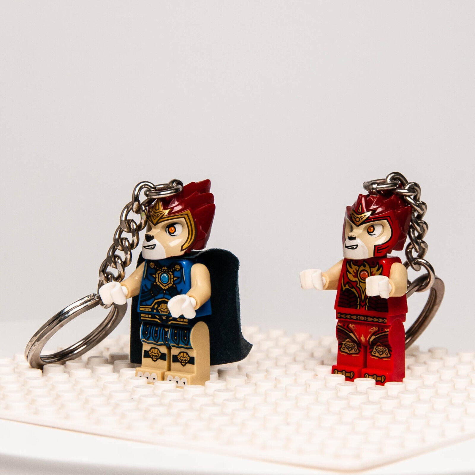 (2) LEGO Chima Laval Minifigure Keychains 850608 851368 loc011 loc101 - StudBee